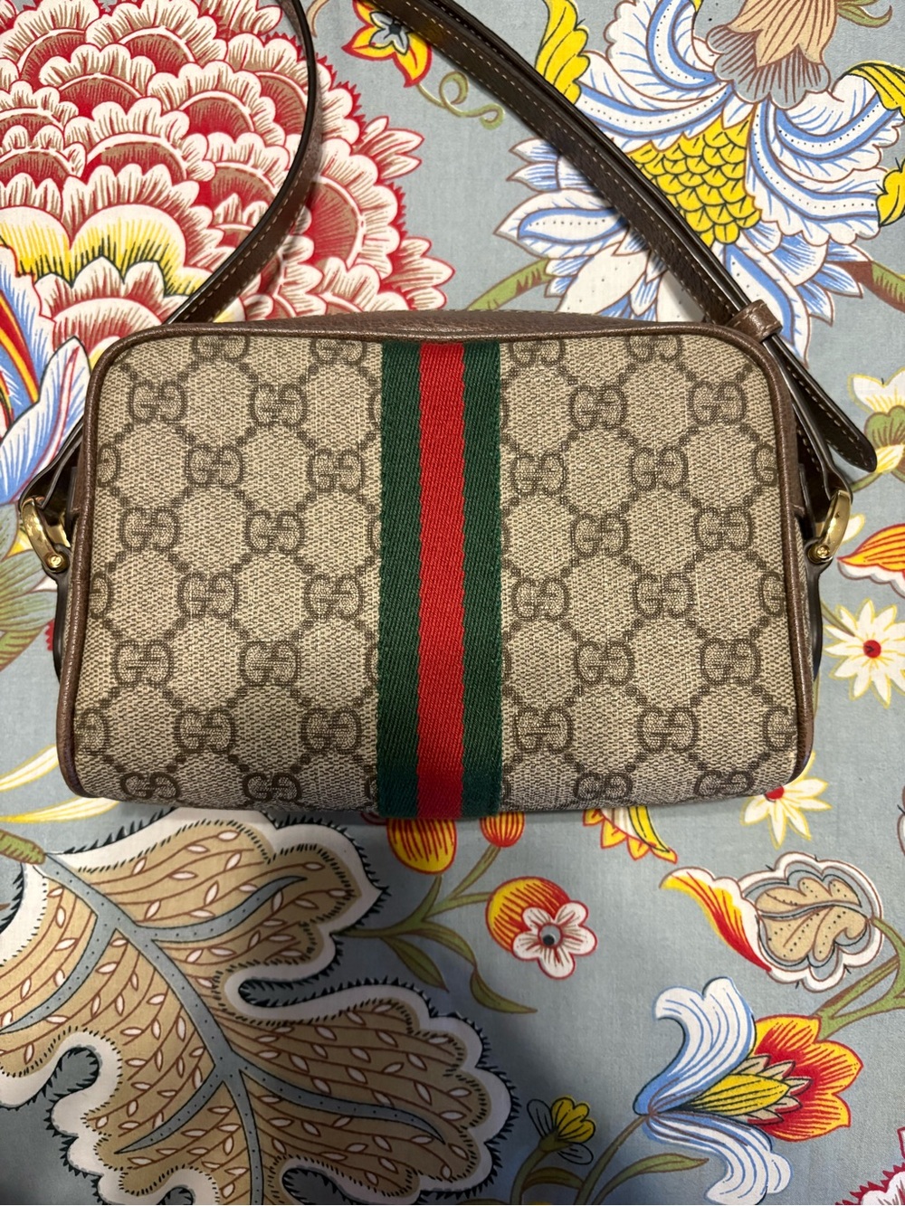 Gucci Brown GG Supreme Canvas Crossbody with Green-Red Web - Picture 4 of 7